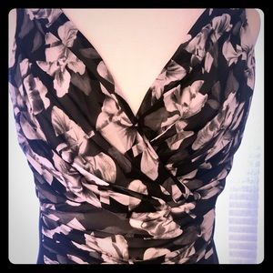 WHBM Dress Size 10. Instantly Slimming. NWT.